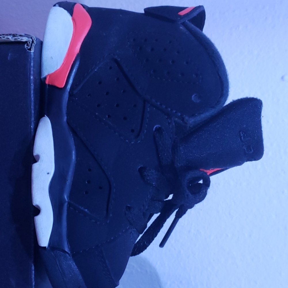 Toddler Jordan 6 Retro